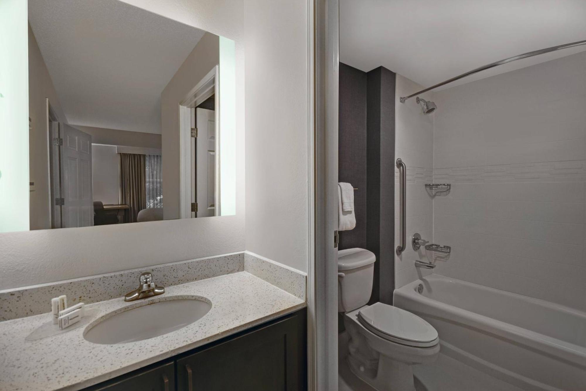 Airport Hotel