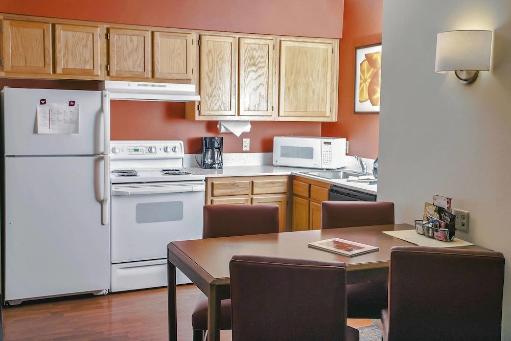 Airport Hotel Louisville