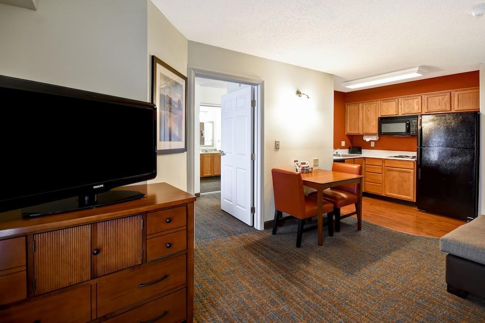 Hotel Airport 3*
