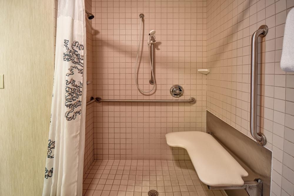Airport Hotel 3*